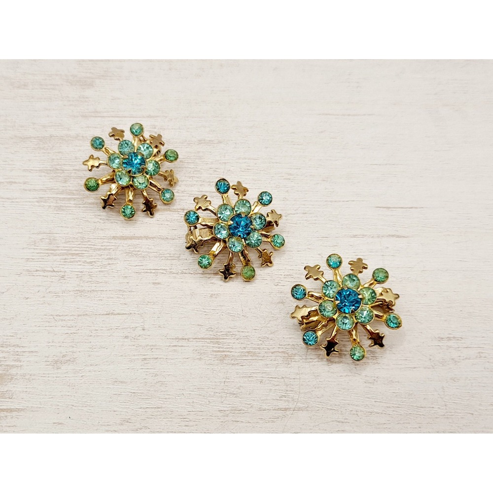 Vintage Snowflake Pins, Goldtone Teal Rhinestones, Matching Set of 3 - Picture 2 of 8